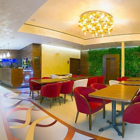 Hotel Air Holíč Esterno foto