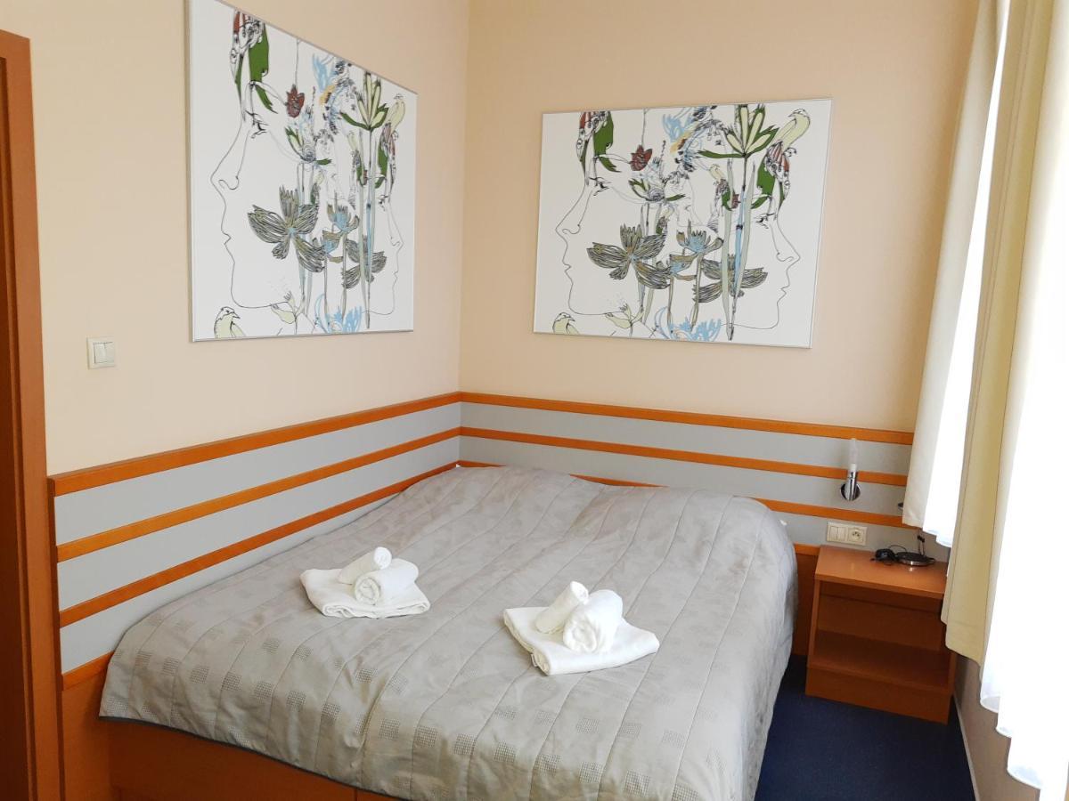 Hotel Air Holíč Esterno foto