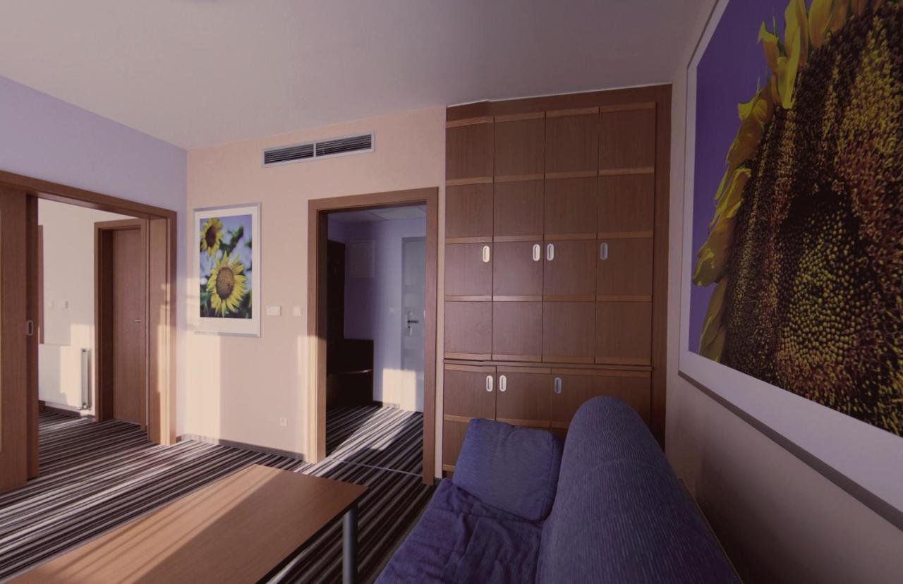 Hotel Air Holíč Esterno foto